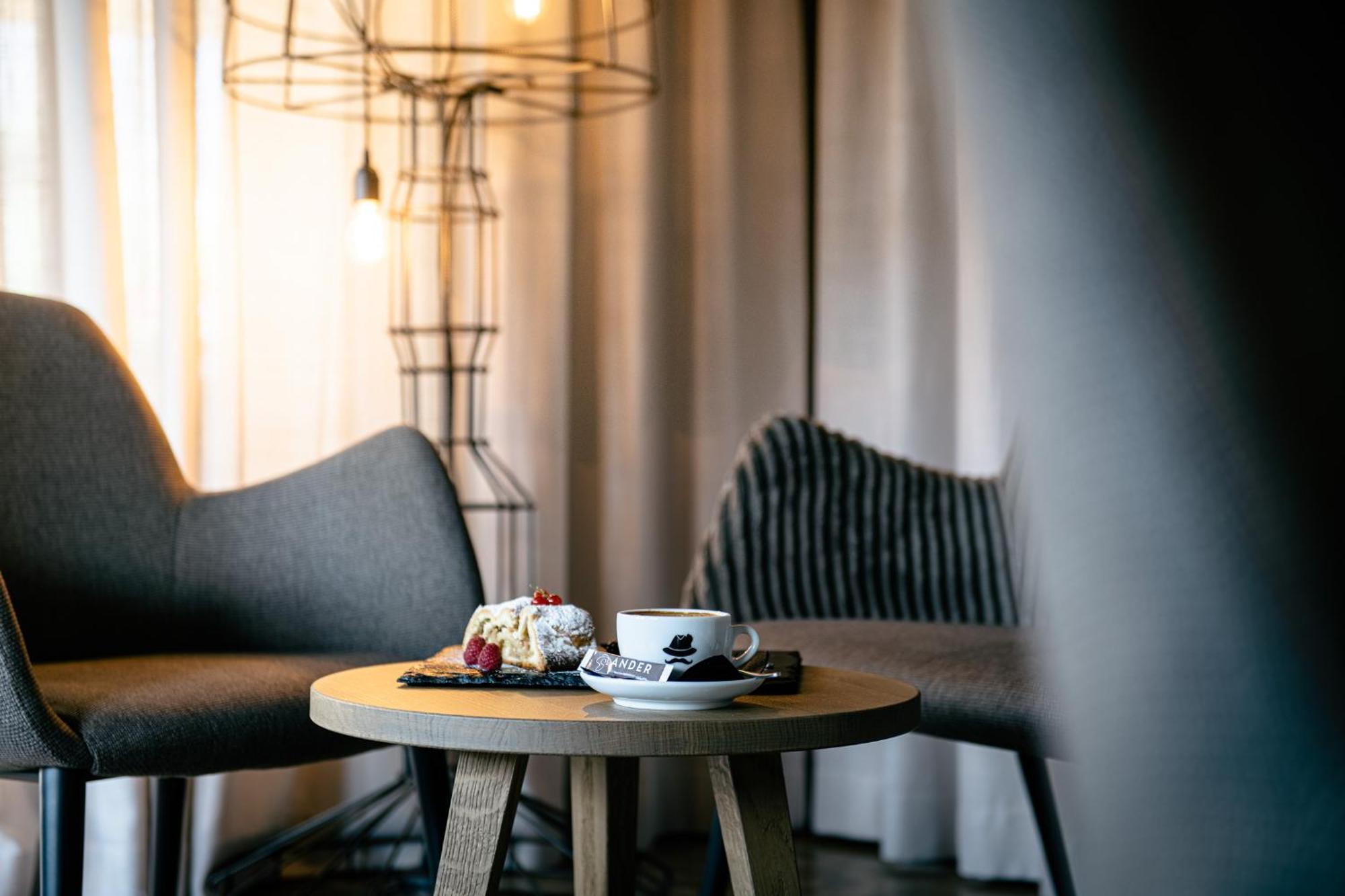 Hotel Ander Brunico Luaran gambar