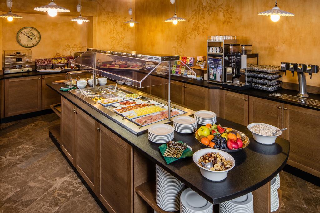 Hotel Ander Brunico Luaran gambar